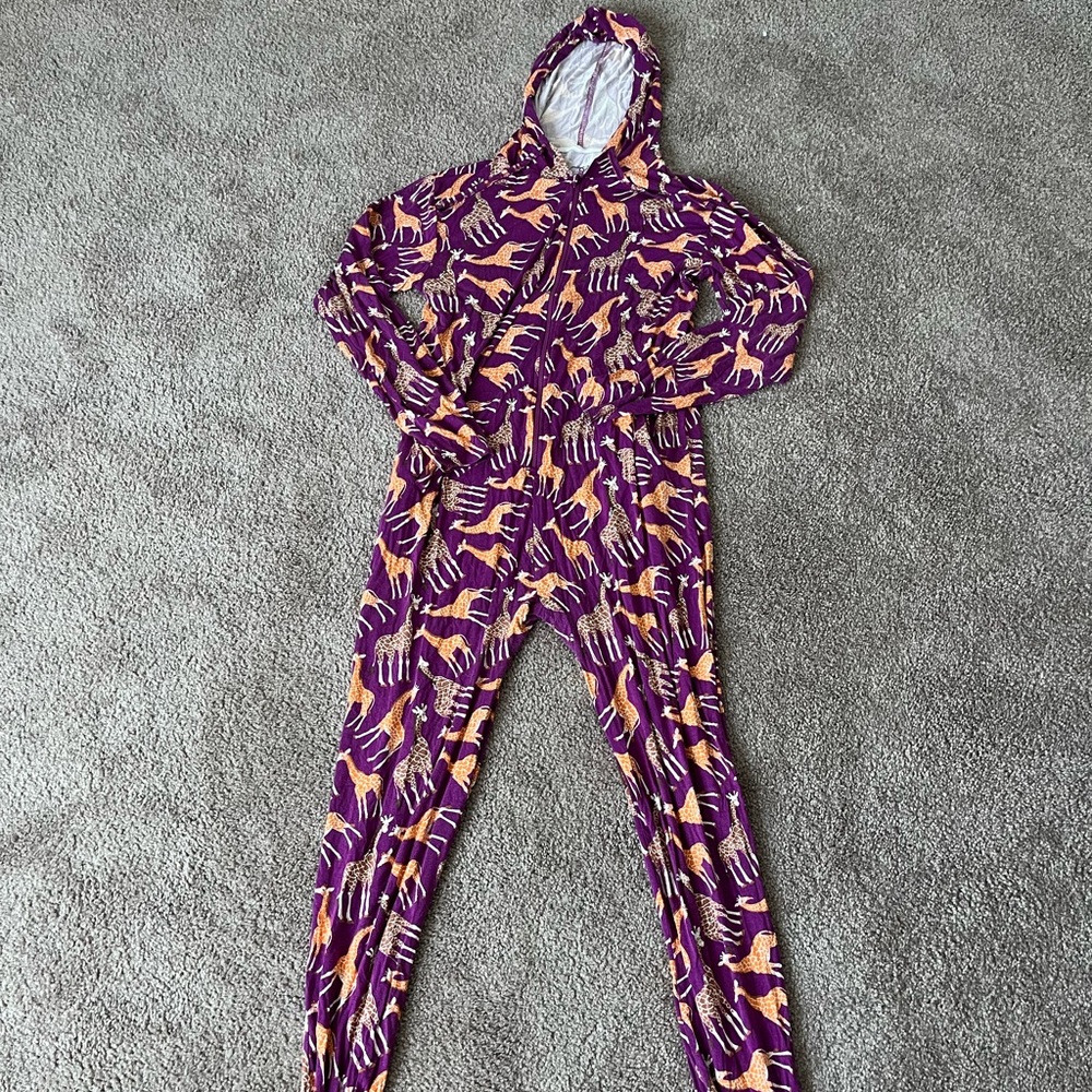 MeUndies Giraffe Onesie- Adult S/M